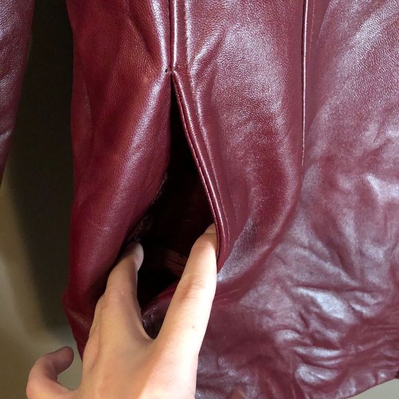 Nine West red/ burgundy leather coat. Size medium - Picture 7 of 12
